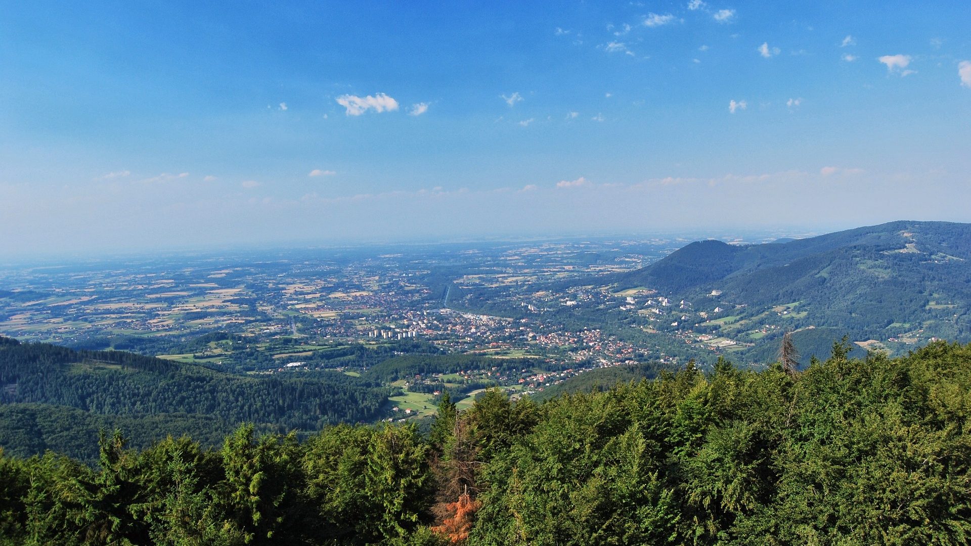 mountains-647941_1920